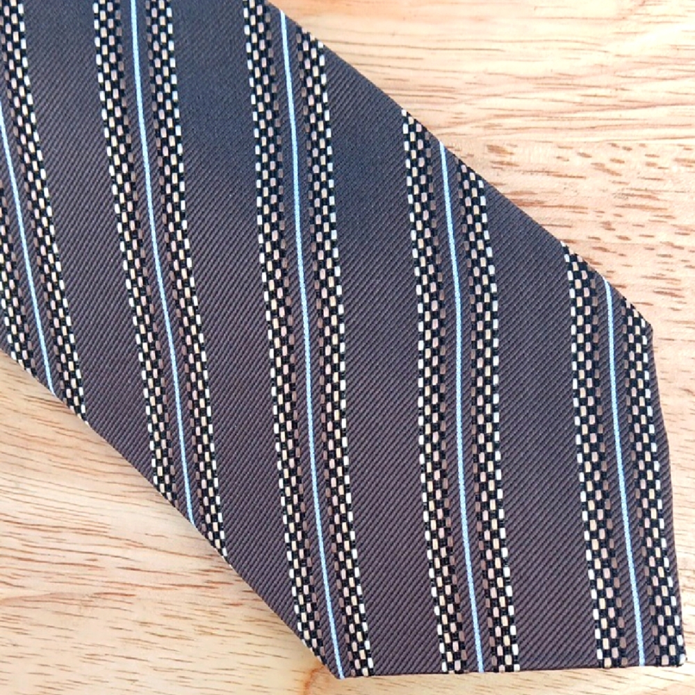 Elegant Brand New FABIO FAZIO necktie